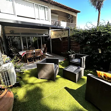 Superbe 2 Pieces Avec Piscine Et Parking, Proche De La * Villeneuve-Loubet
